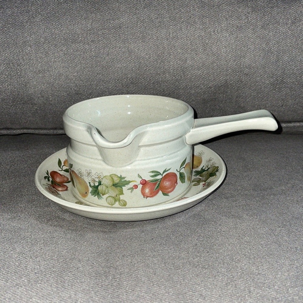 Vintage Wedgwood Quince Gravy Boat & Saucer.